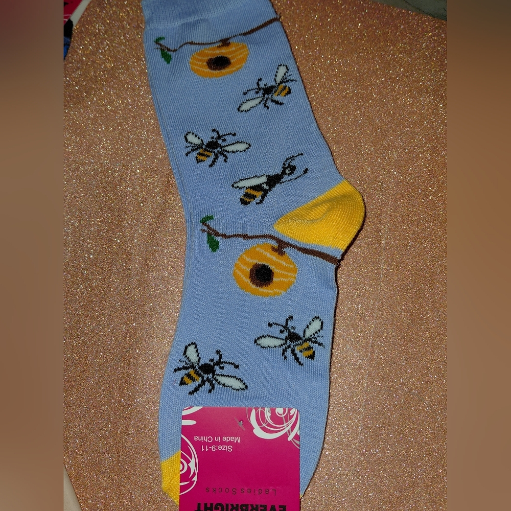 EVERBRIGHT Women's Bee Hive Patterned Blue and Yellow Socks